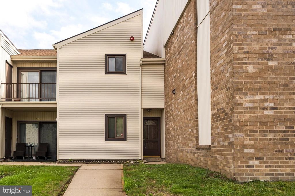 702 DOWNING CT, Westampton, NJ 08060