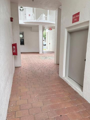 4311 SW 160th Ave 101, Miramar, FL 33027