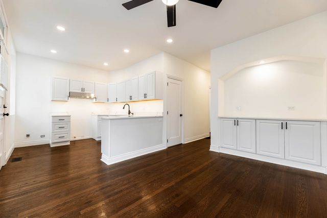 1511 W Garfield Boulevard 2, Chicago, IL 60636