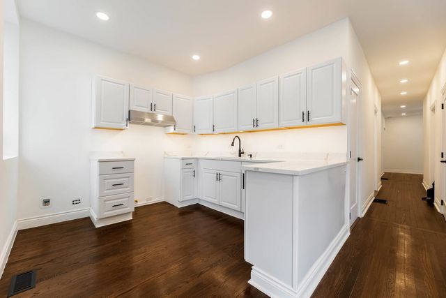 1511 W Garfield Boulevard 2, Chicago, IL 60636