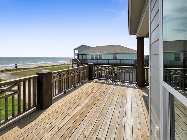 990 Peachtree, Gilchrist, TX 77617