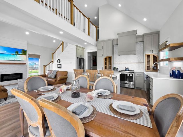 990 Peachtree, Gilchrist, TX 77617