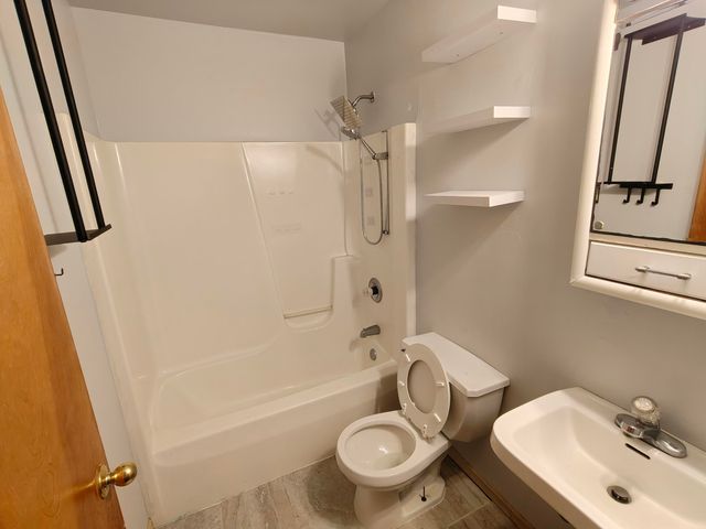 128 W 49th Avenue, Gary, IN 46408