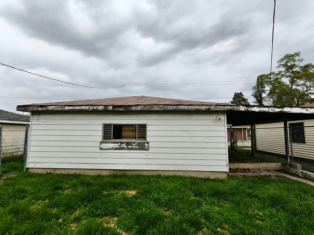 128 W 49th Avenue, Gary, IN 46408