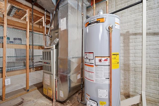 1308 Beacon Hill Court, Normal, IL 61761