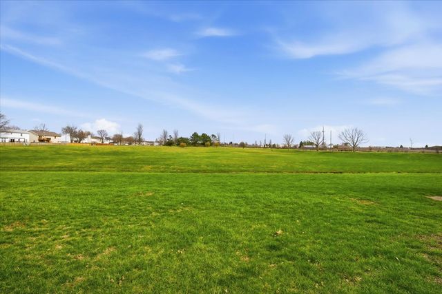 1308 Beacon Hill Court, Normal, IL 61761