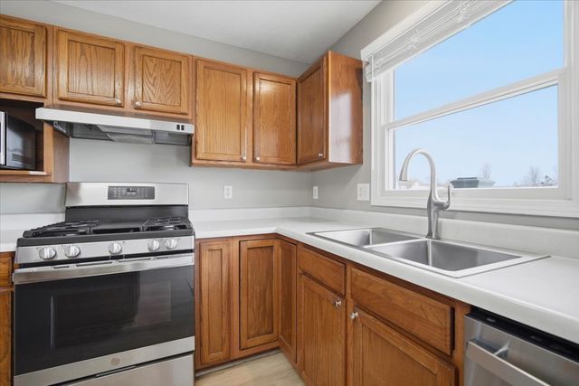 1308 Beacon Hill Court, Normal, IL 61761