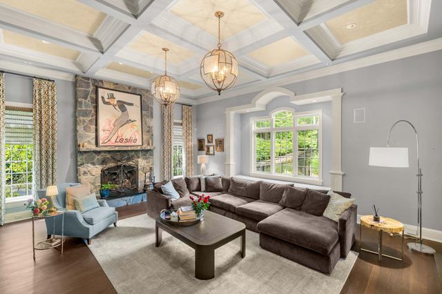 43 Newfane Road, Bedford, NH 03110