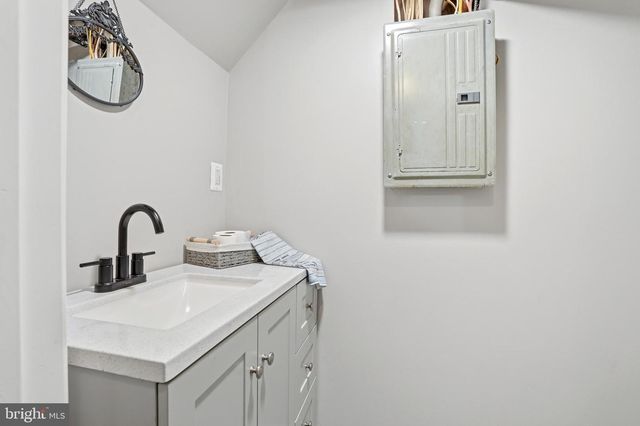 825 N JACKSON ST, Media, PA 19063