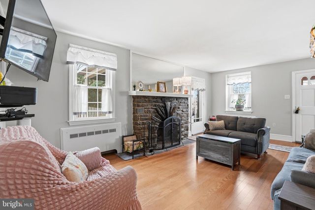 825 N JACKSON ST, Media, PA 19063