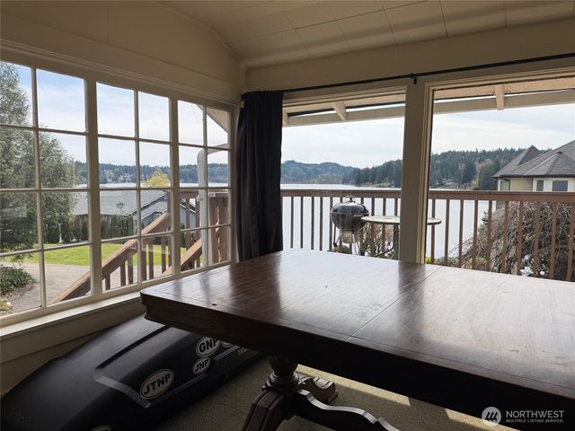 1259 Northlake Way NW, Bremerton, WA 98312
