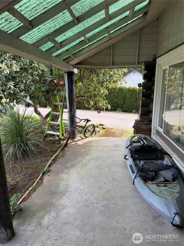 1259 Northlake Way NW, Bremerton, WA 98312