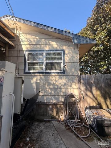 518 W La Rua St, Pensacola, FL 32501