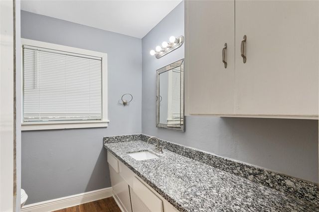 10502 Royal Oaks Drive, Houston, TX 77016