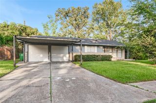 10502 Royal Oaks Drive, Houston, TX 77016