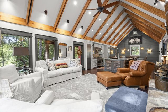 530 Burleson Road, Ellijay, GA 30536