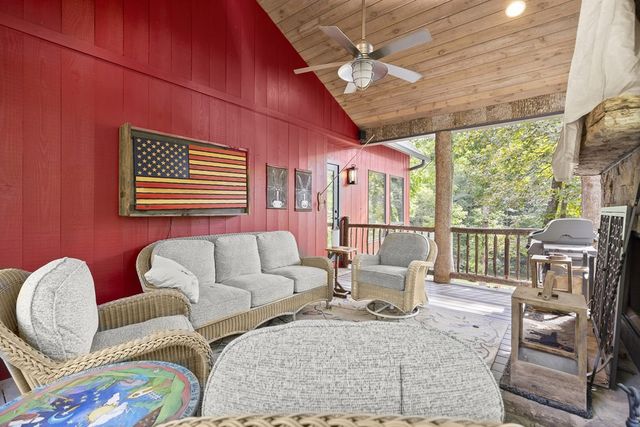 530 Burleson Road, Ellijay, GA 30536