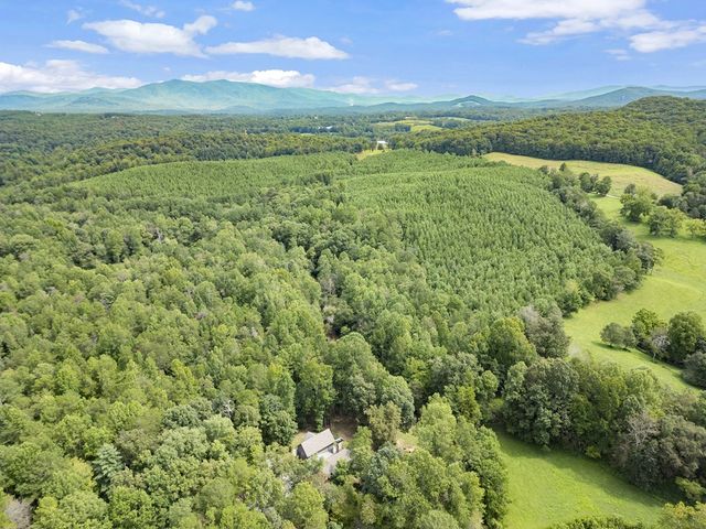 530 Burleson Road, Ellijay, GA 30536