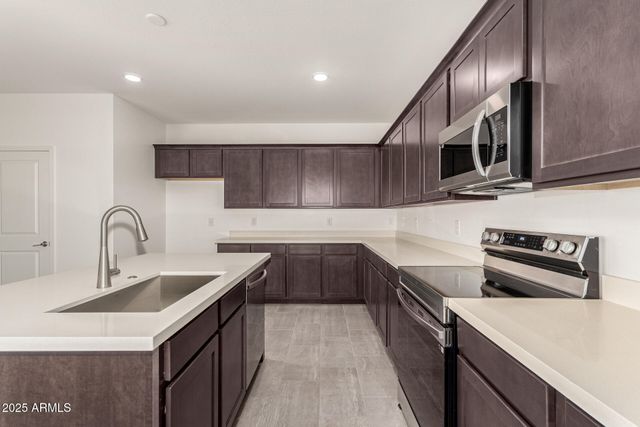 31730 N WADDLE Lane, San Tan Valley, AZ 85143