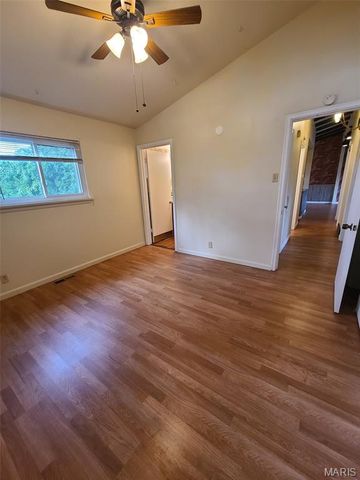 4947 Ringer Road, Mehlville, MO 63129