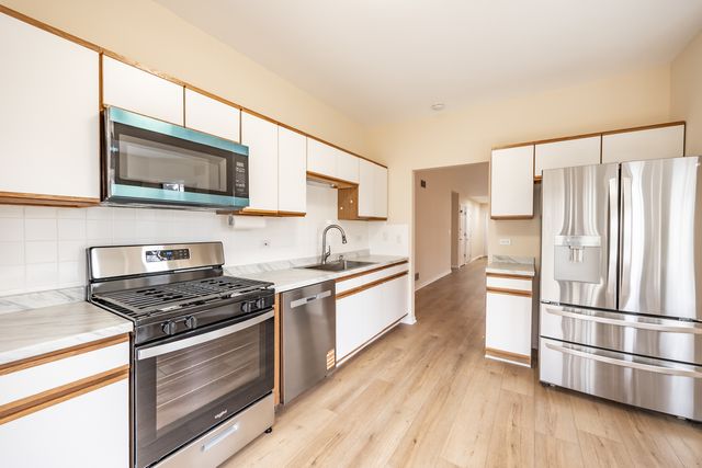 1179 Edington Court, Carol Stream, IL 60188