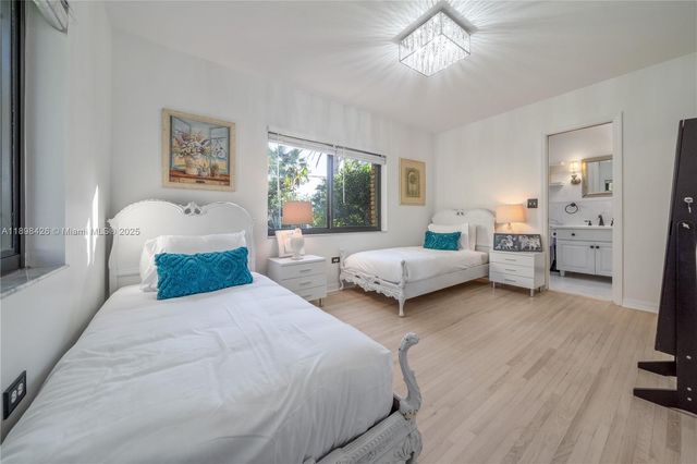 29880 SW 183rd Ct, Homestead, FL 33030