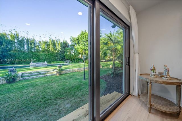 29880 SW 183rd Ct, Homestead, FL 33030