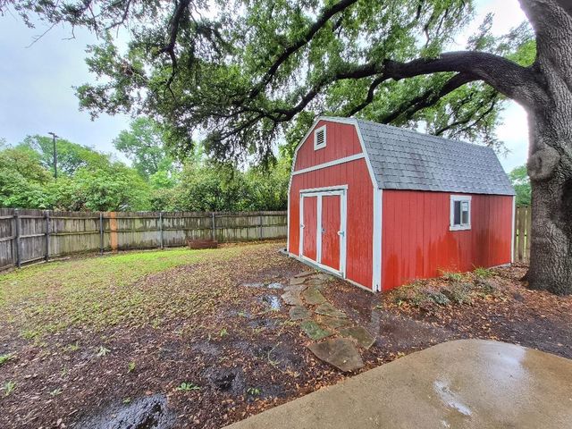 5117 Vera Cruz Drive, Garland, TX 75043