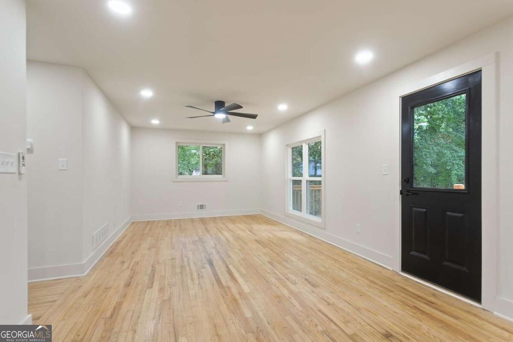 2363 Englewood Drive, East Point, GA 30344 — photo 3