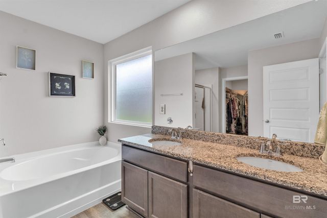 10948 War Emblem Avenue, Daphne, AL 36526