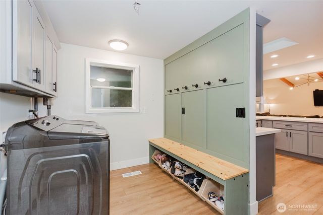 11255 Ridge Rim Trail SE, Port Orchard, WA 98367