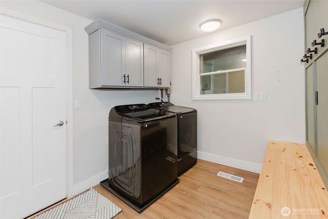 11255 Ridge Rim Trail SE, Port Orchard, WA 98367