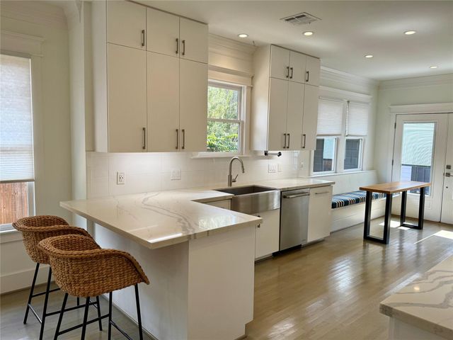 804 Omar Street, Houston, TX 77009