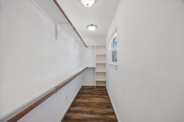 853 Marlin Street, Bayou Vista, TX 77563