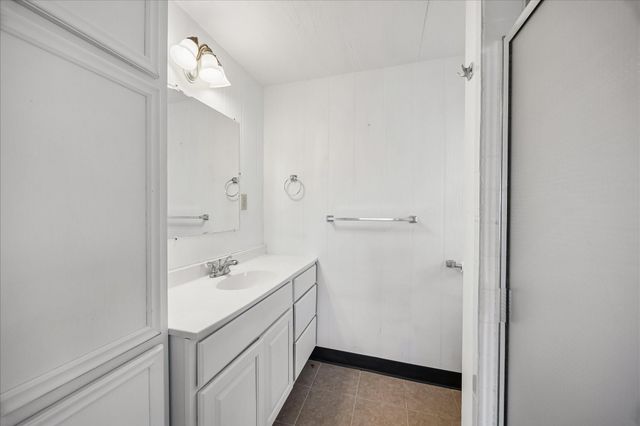 853 Marlin Street, Bayou Vista, TX 77563