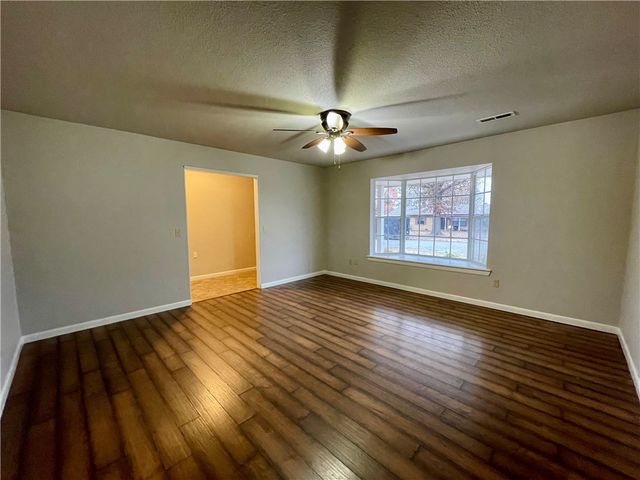 2200 Sandy Street, Springdale, AR 72762