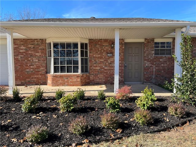 2200 Sandy Street, Springdale, AR 72762