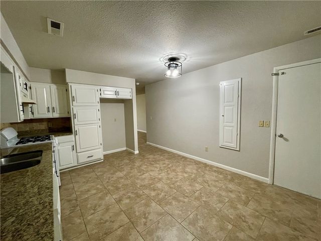 2200 Sandy Street, Springdale, AR 72762