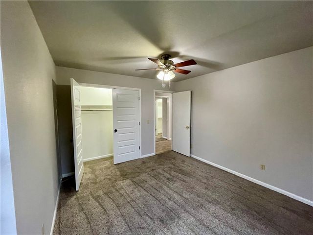 2200 Sandy Street, Springdale, AR 72762