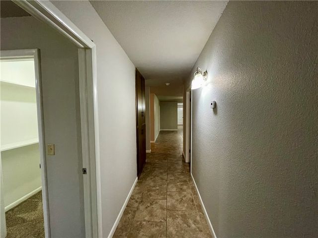 2200 Sandy Street, Springdale, AR 72762