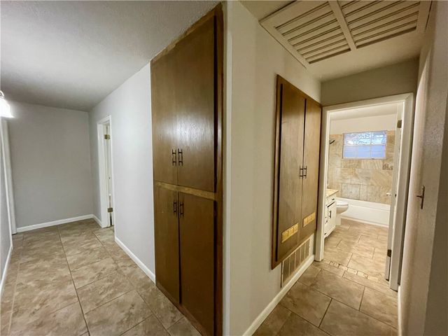 2200 Sandy Street, Springdale, AR 72762