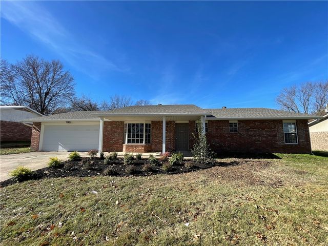 2200 Sandy Street, Springdale, AR 72762