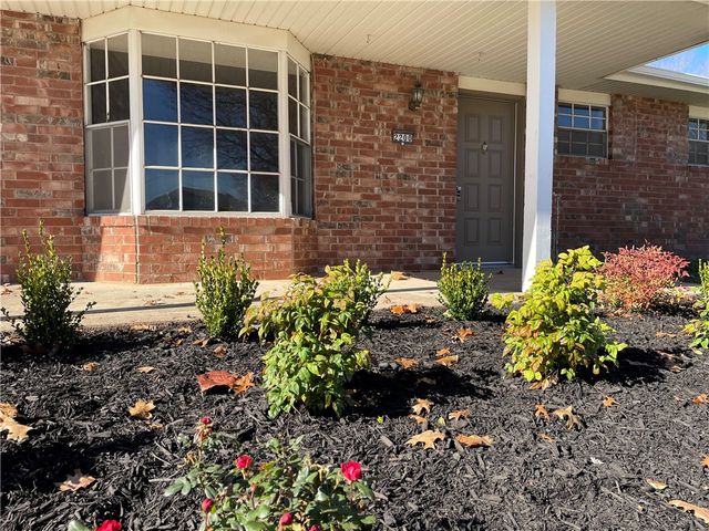 2200 Sandy Street, Springdale, AR 72762