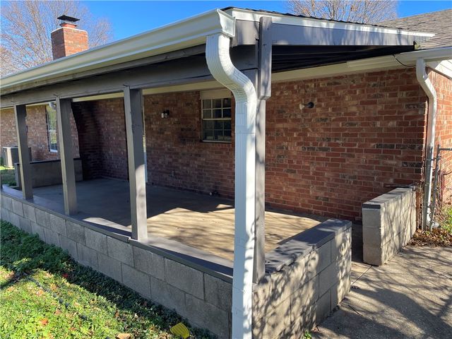 2200 Sandy Street, Springdale, AR 72762