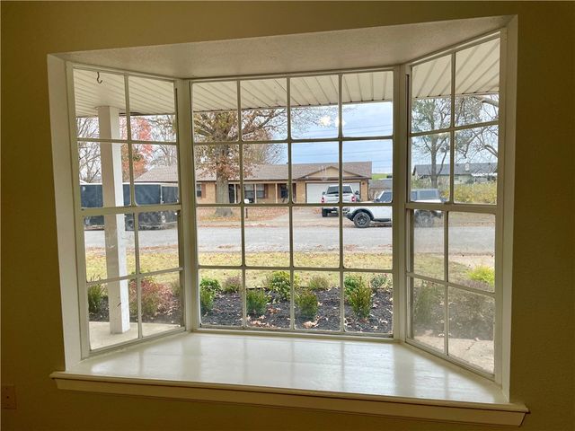 2200 Sandy Street, Springdale, AR 72762