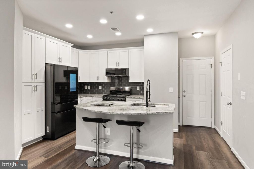 9541 CENTER ST, Manassas, VA 20110