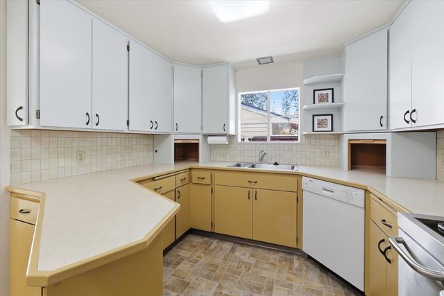 1803 S Arthur St, Spokane, WA 99203