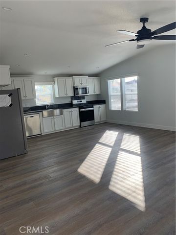 1425 E Madison Avenue 58, El Cajon, CA 92019