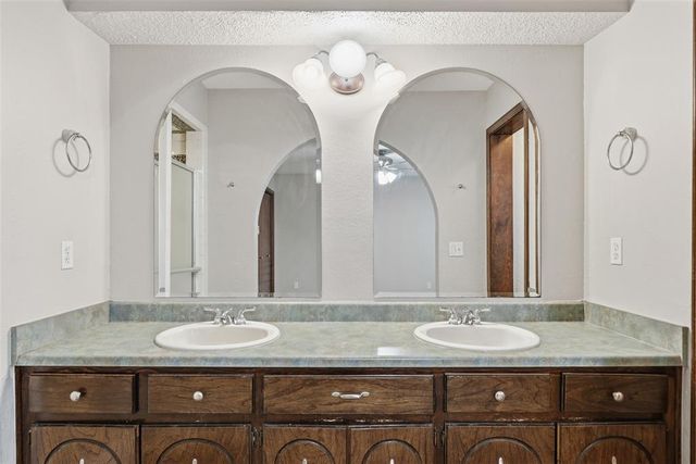 5032 Alan Lane, Oklahoma City, OK 73135