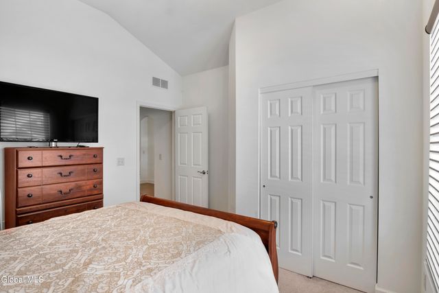 9 Linden Park Drive, Halfmoon, NY 12065